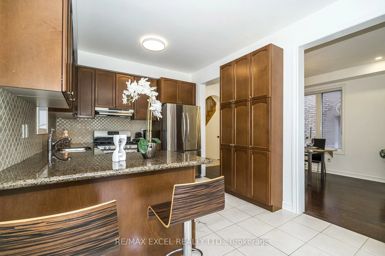 129, Lewis Honey, Bayview Northeast, Aurora