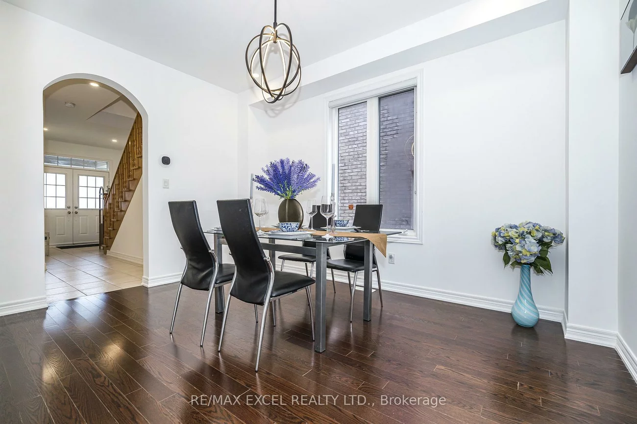 129, Lewis Honey, Bayview Northeast, Aurora