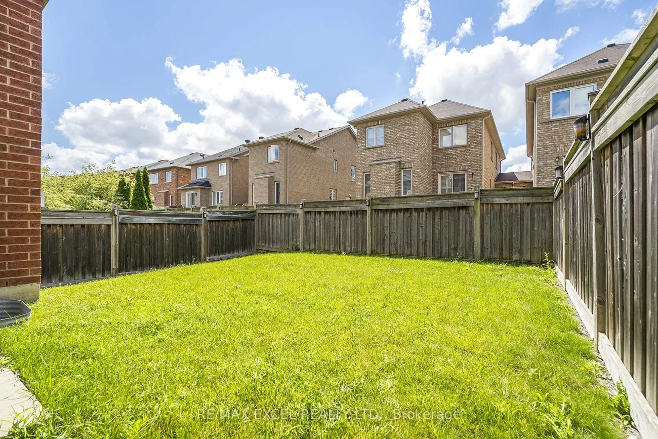 129, Lewis Honey, Bayview Northeast, Aurora