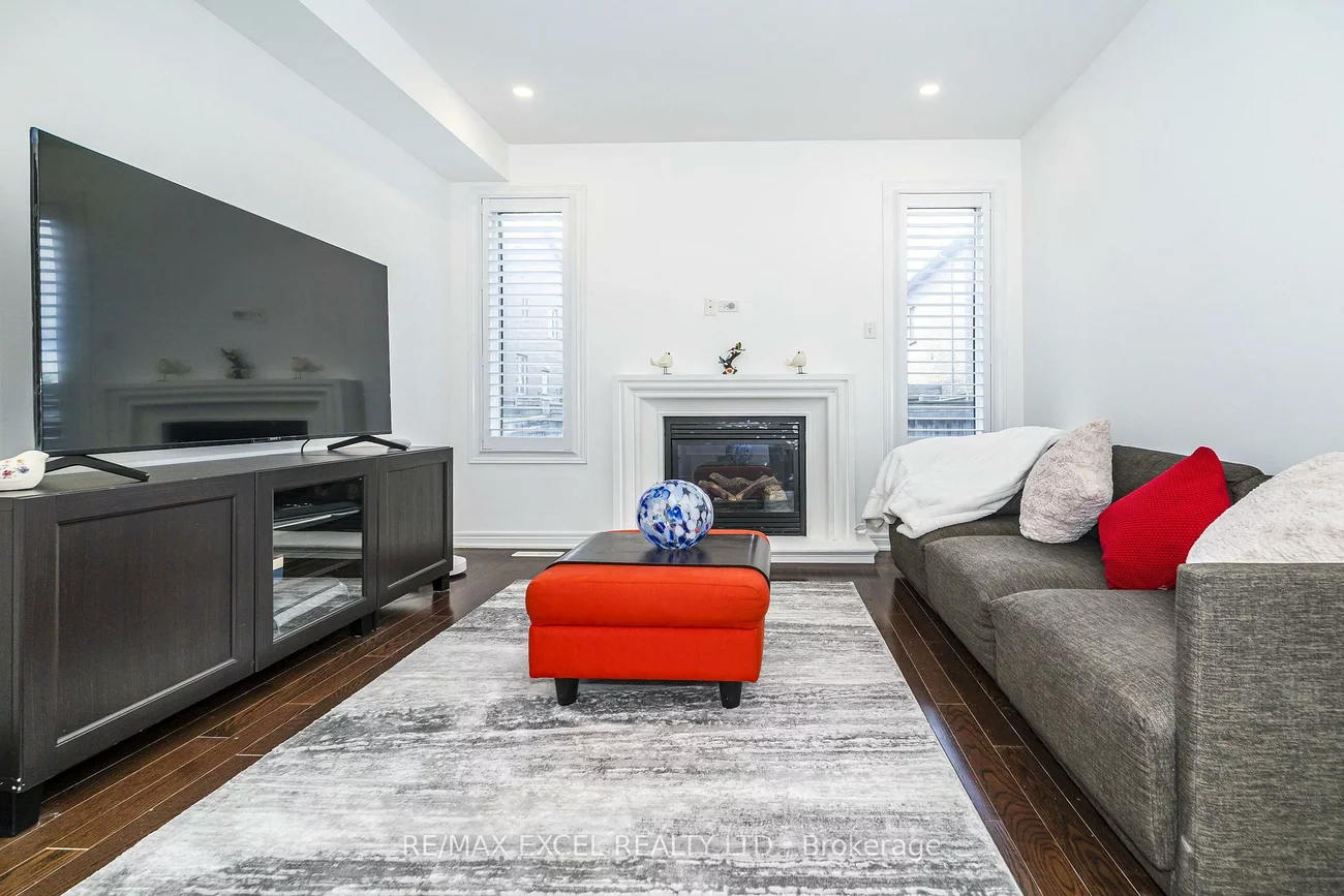 129, Lewis Honey, Bayview Northeast, Aurora