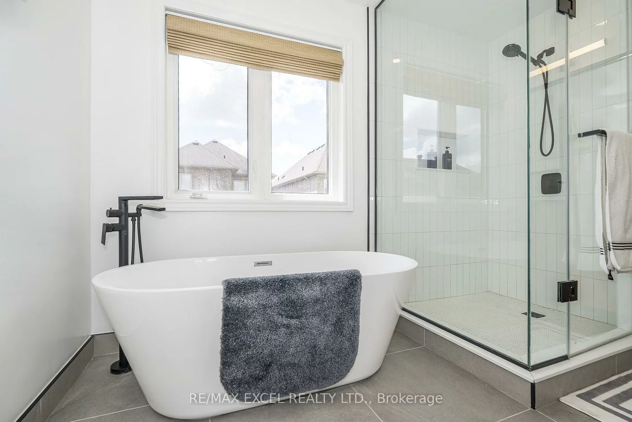 129, Lewis Honey, Bayview Northeast, Aurora