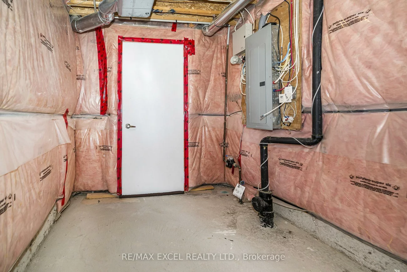 129, Lewis Honey, Bayview Northeast, Aurora