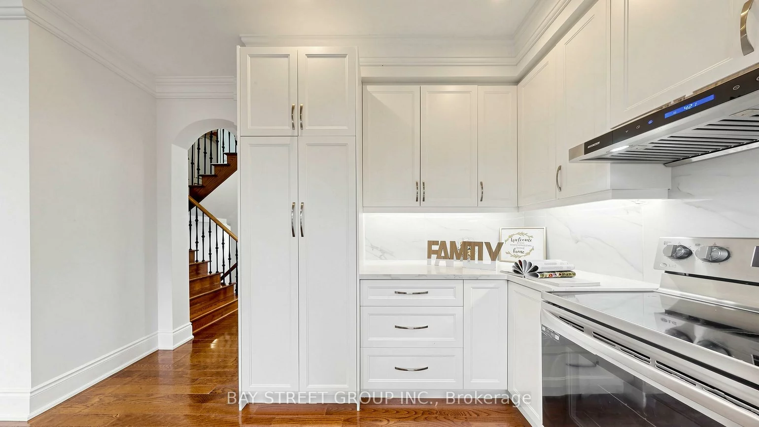 97, Zokol, Bayview Northeast, Aurora