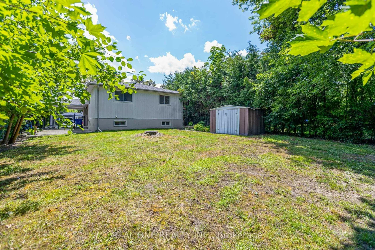 52, Devins, Aurora Heights, Aurora
