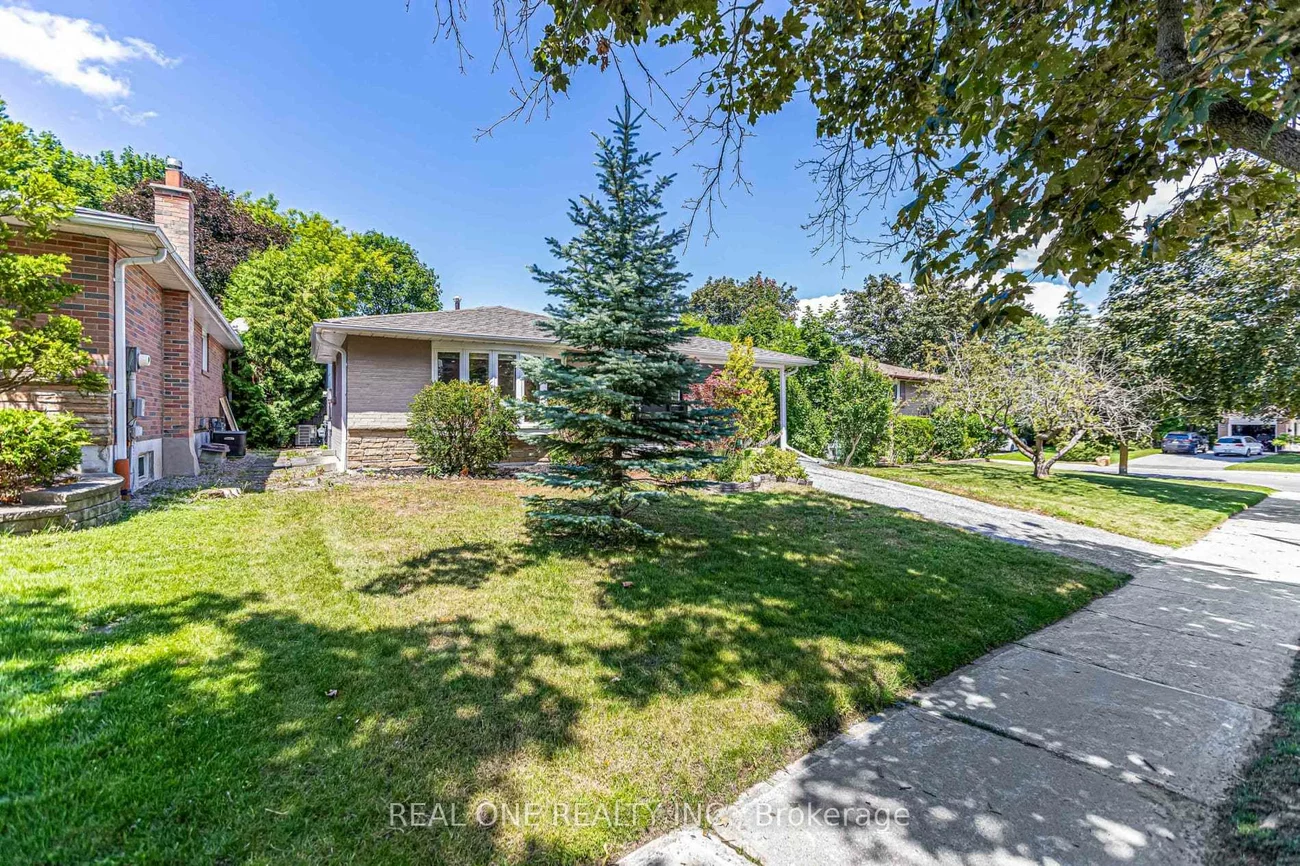 52, Devins, Aurora Heights, Aurora