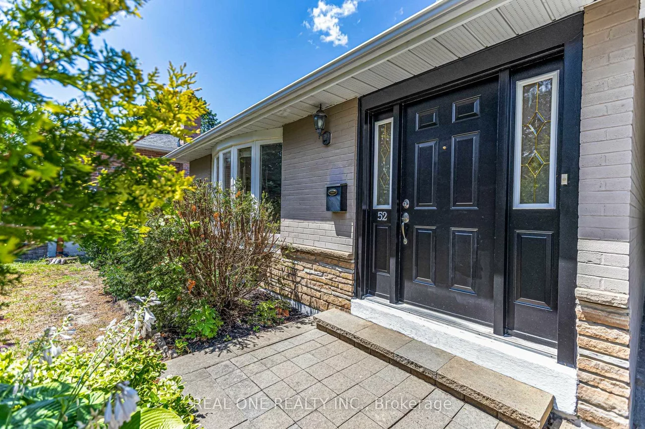 52, Devins, Aurora Heights, Aurora