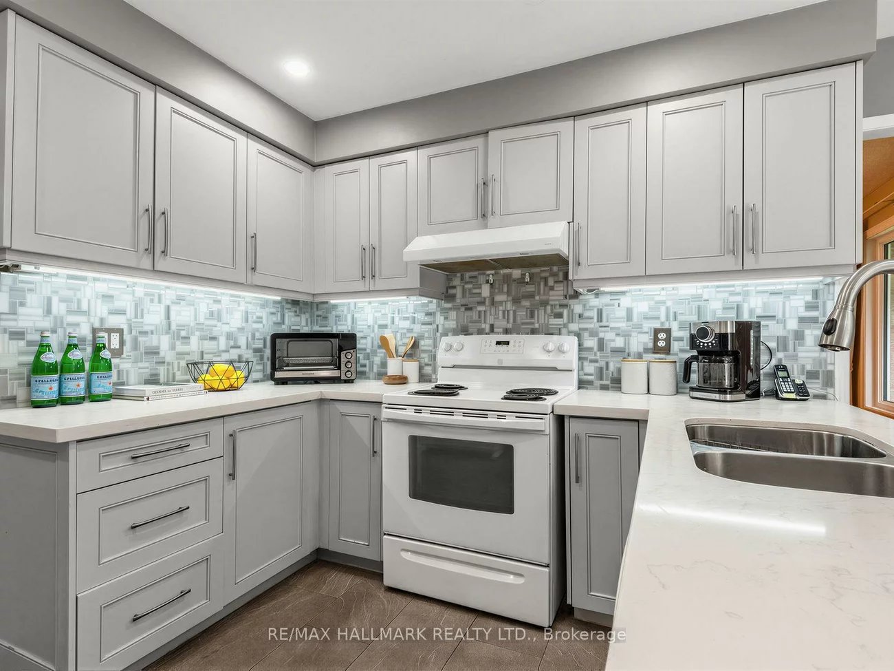 185, Aurora Heights, Aurora Heights, Aurora