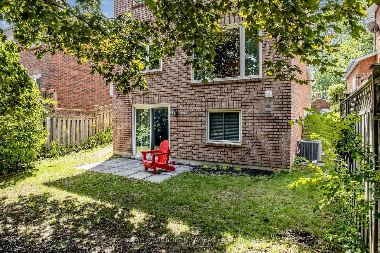 46, Crawford Rose, Aurora Heights, Aurora