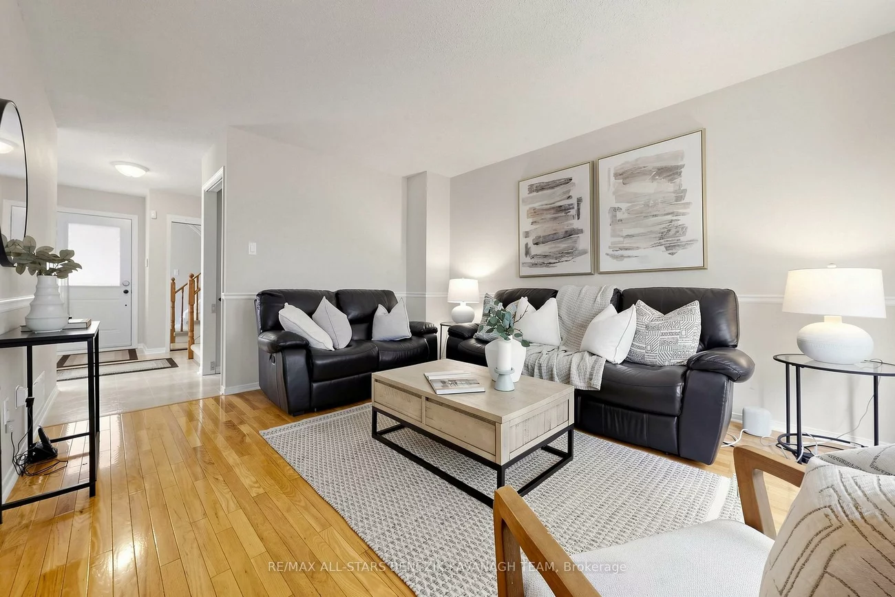 46, Crawford Rose, Aurora Heights, Aurora
