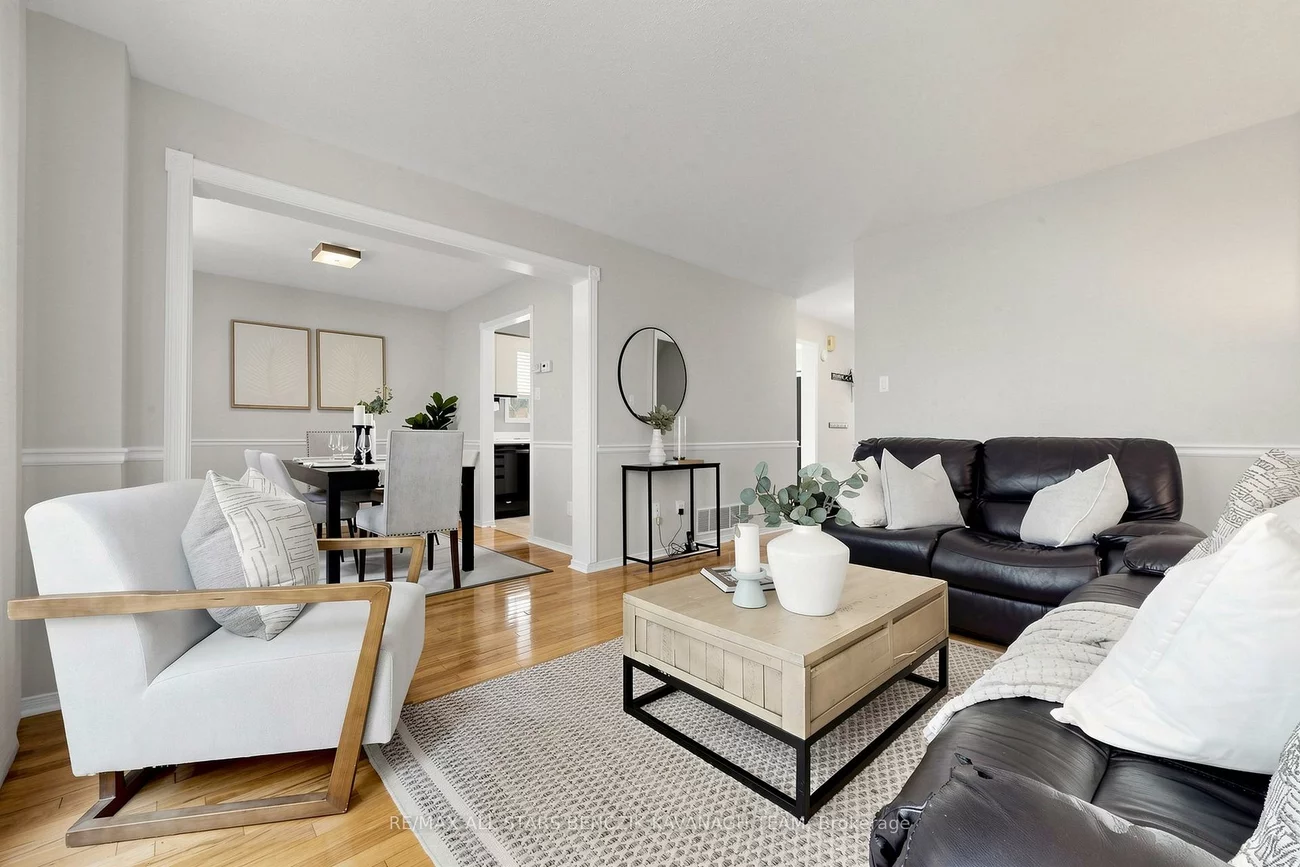 46, Crawford Rose, Aurora Heights, Aurora