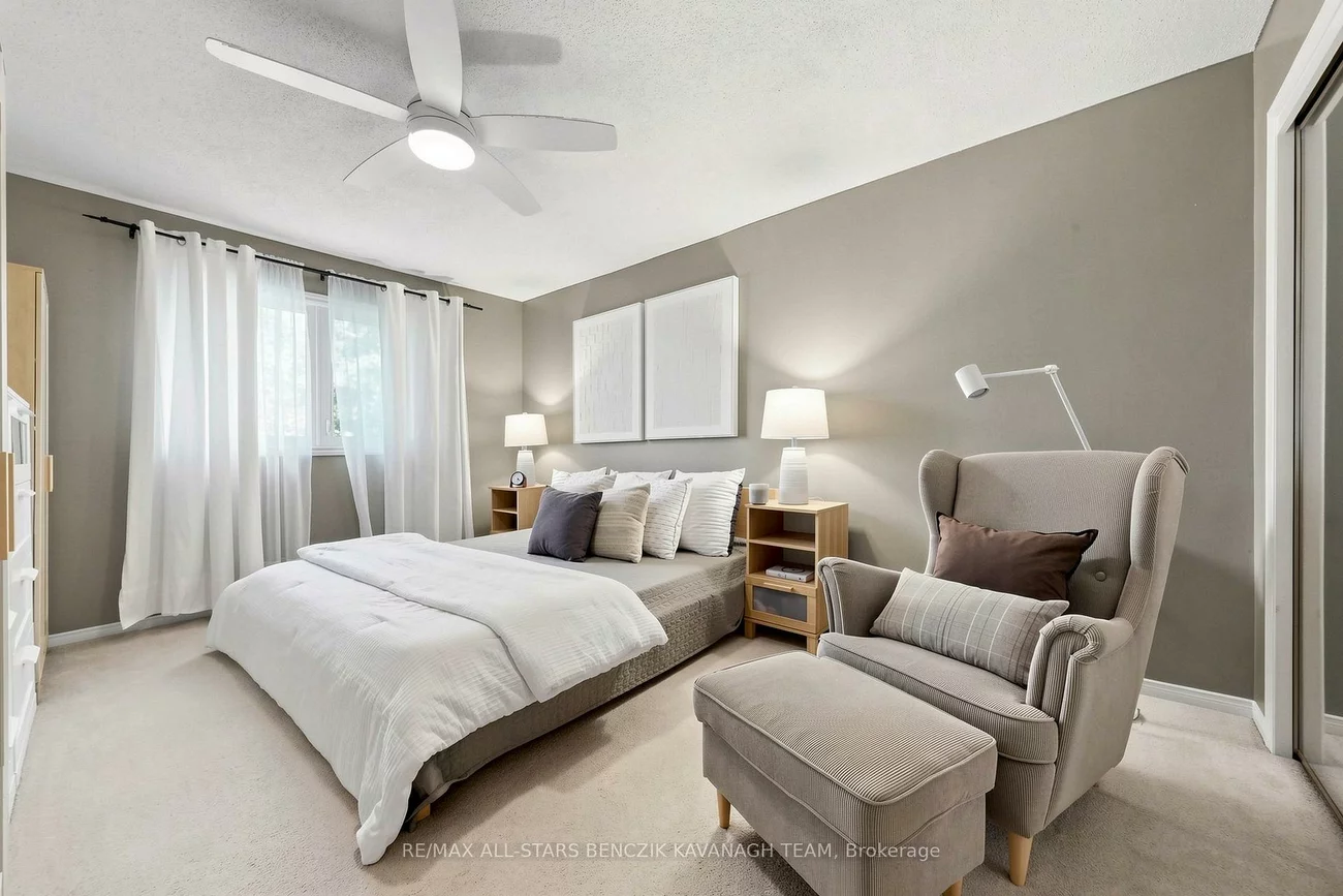 46, Crawford Rose, Aurora Heights, Aurora