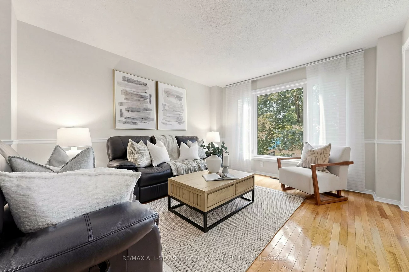 46, Crawford Rose, Aurora Heights, Aurora