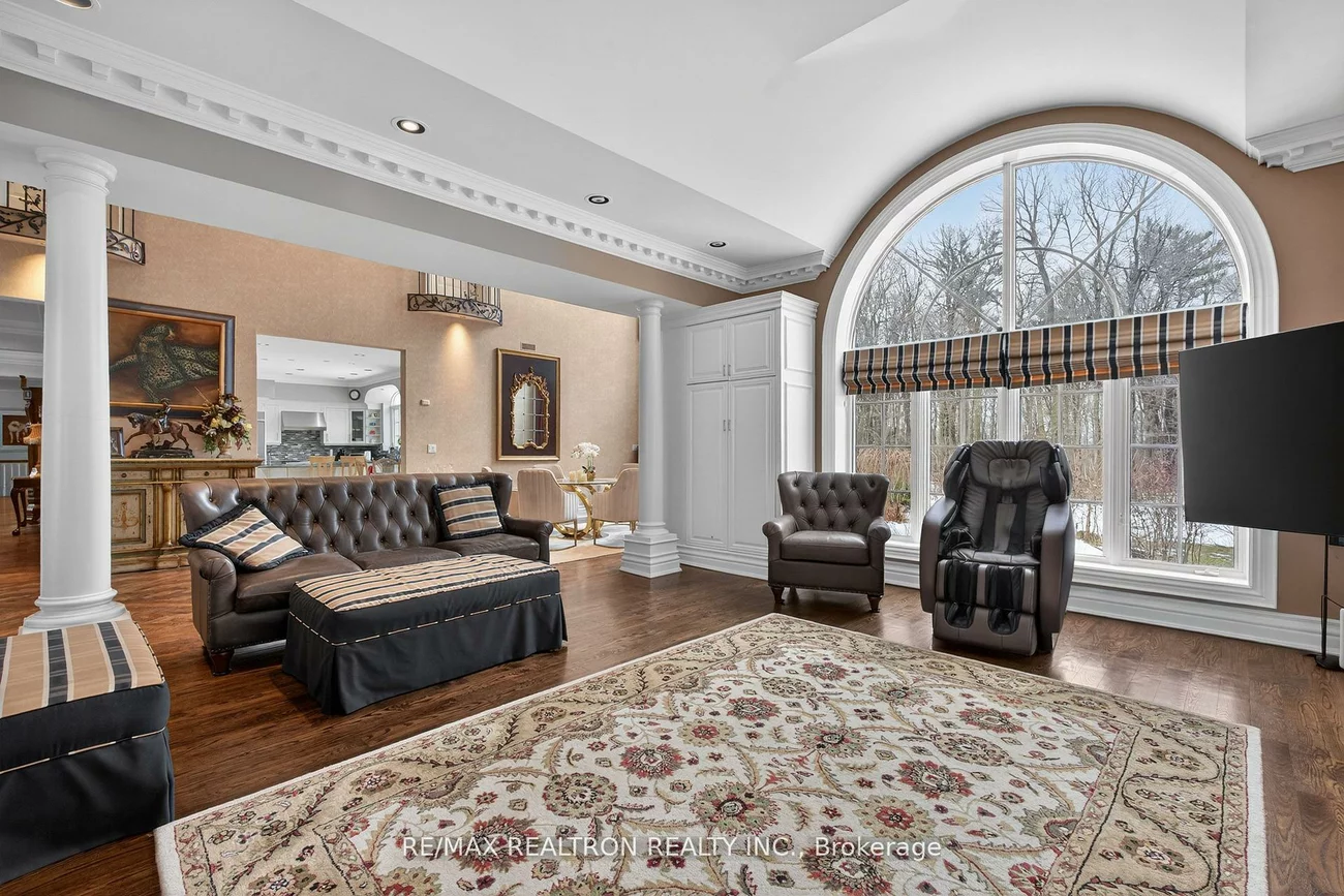 65, Offord, Bayview Southeast, Aurora