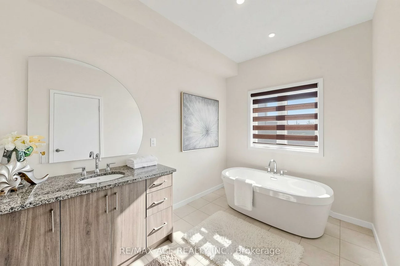 368, Elyse, Bayview Northeast, Aurora