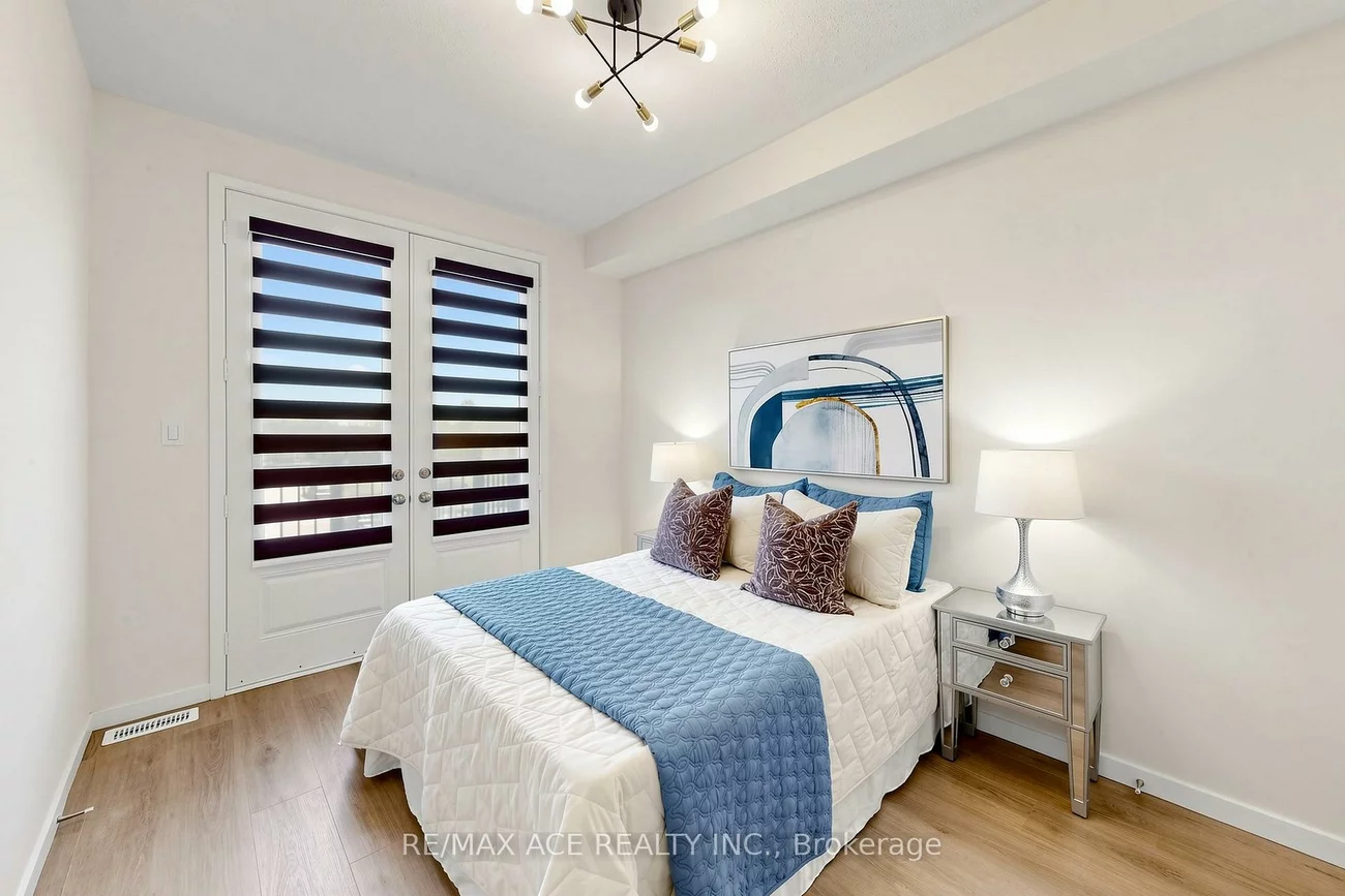 368, Elyse, Bayview Northeast, Aurora