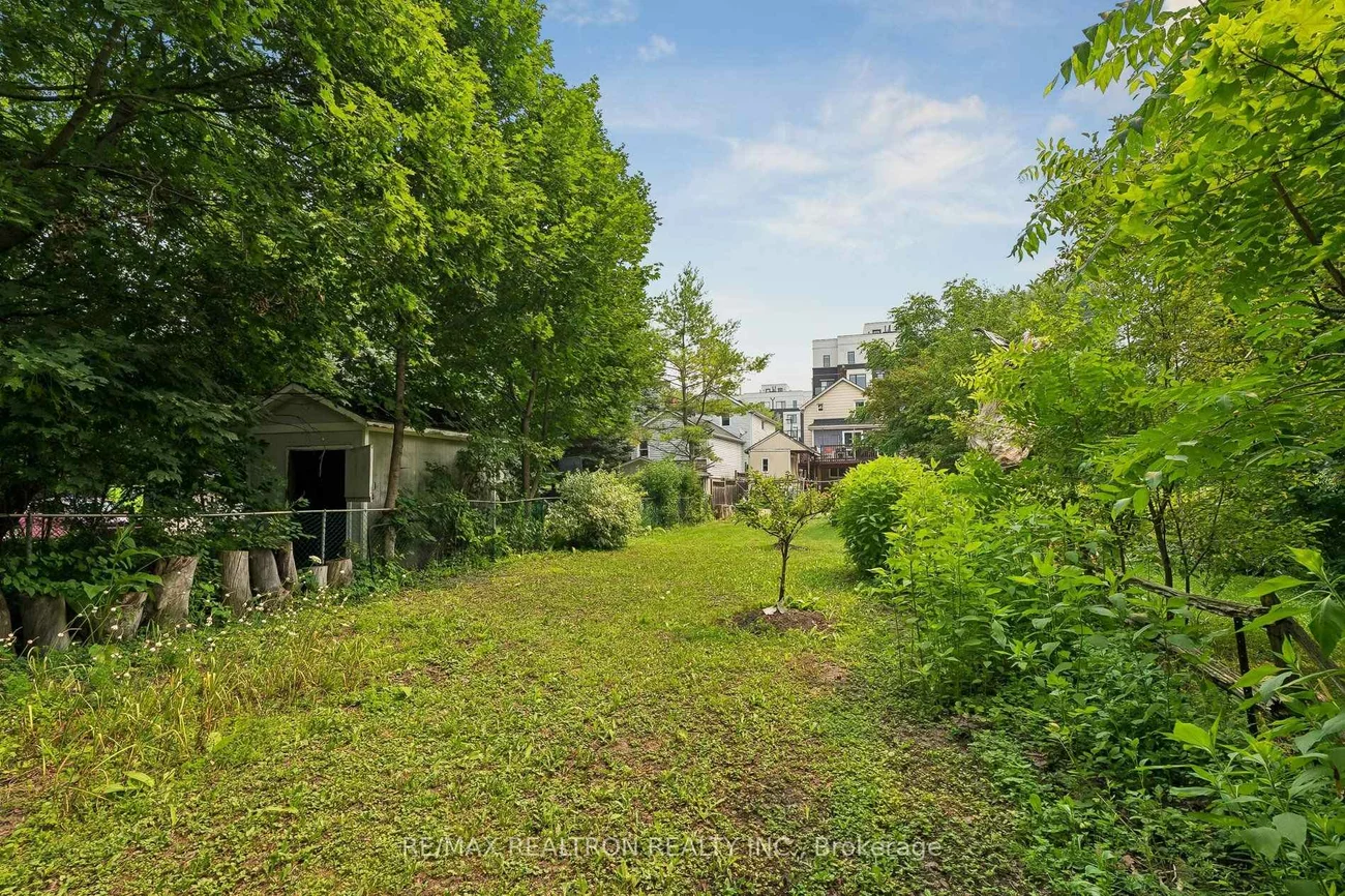 28, Machell, Aurora Village, Aurora