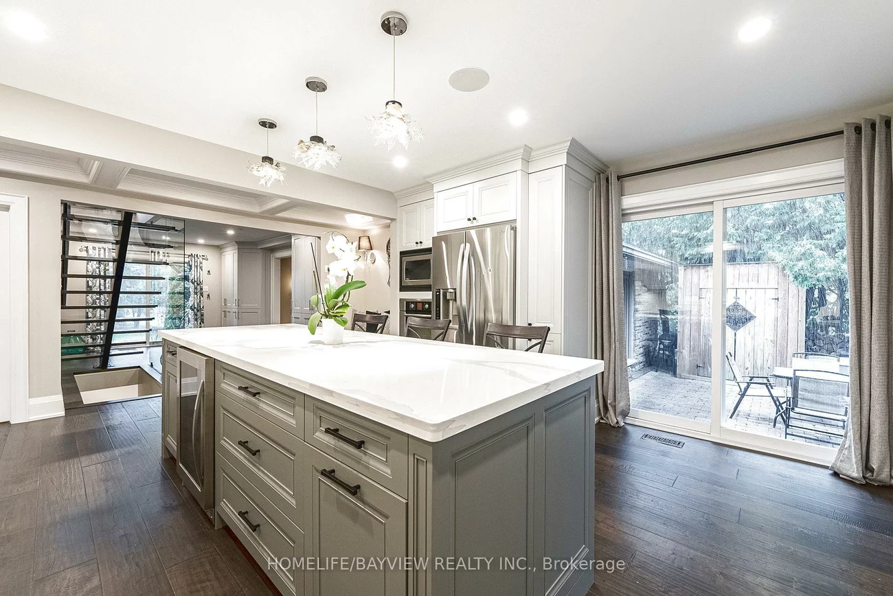 25, Whispering Pine, Aurora Heights, Aurora
