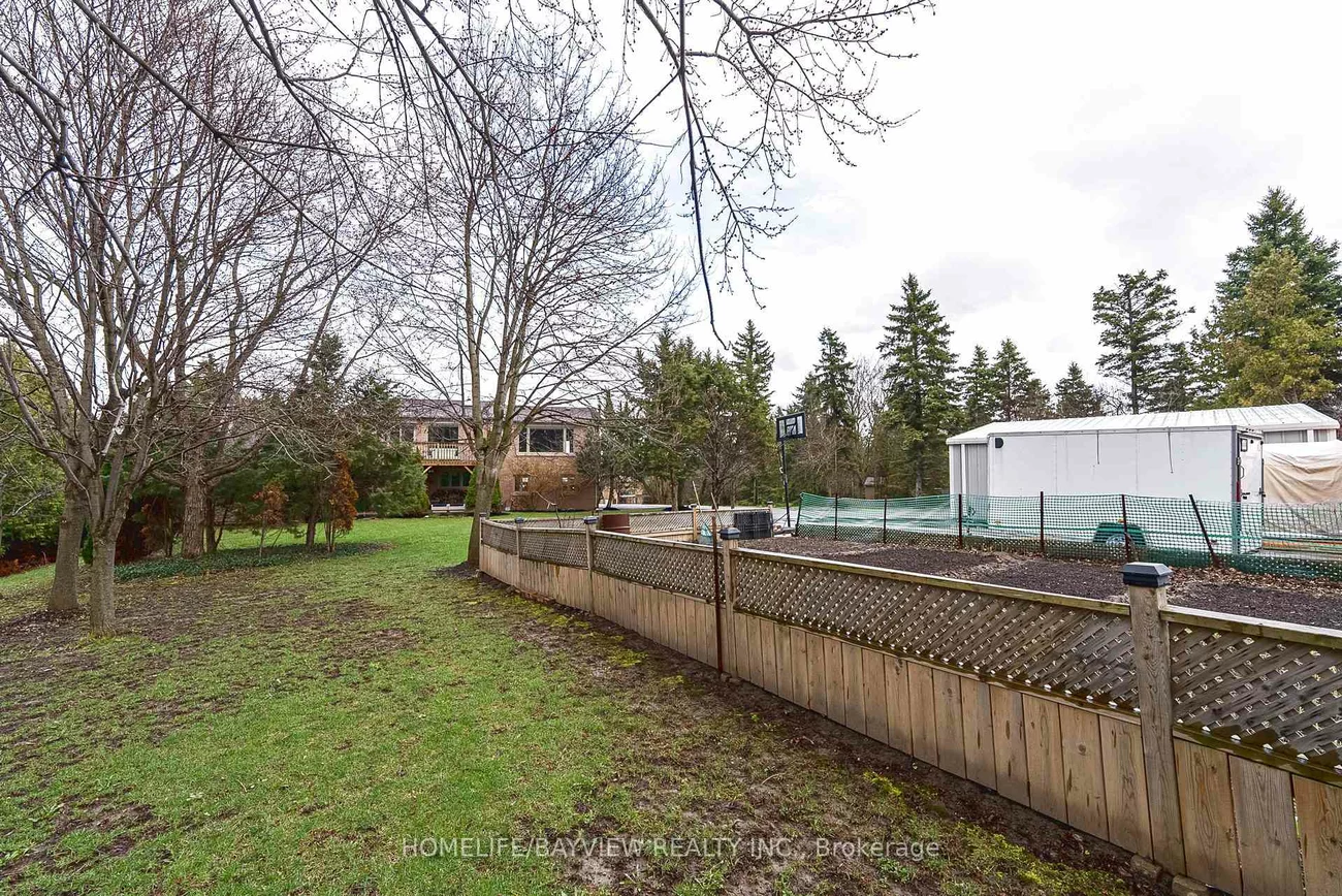 25, Whispering Pine, Aurora Heights, Aurora