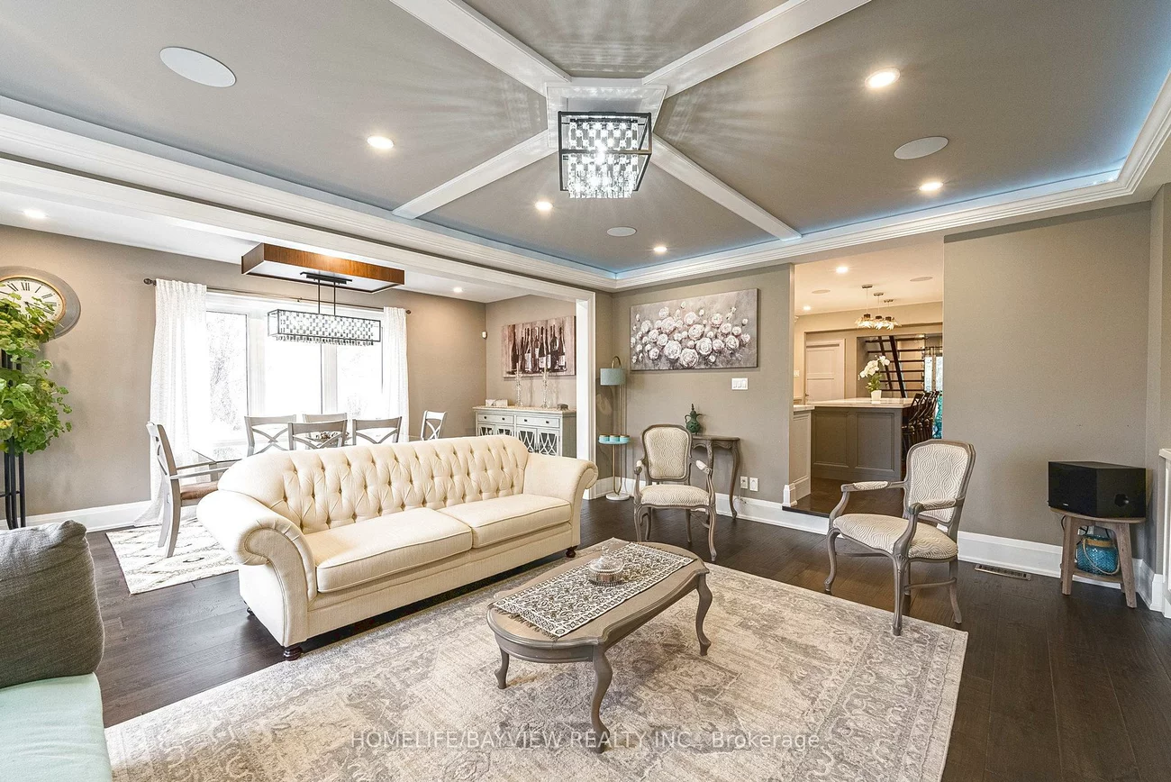 25, Whispering Pine, Aurora Heights, Aurora