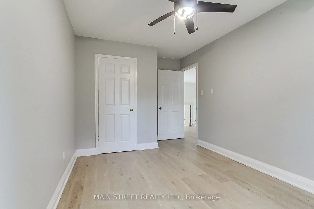 27, Murdock, Aurora Heights, Aurora