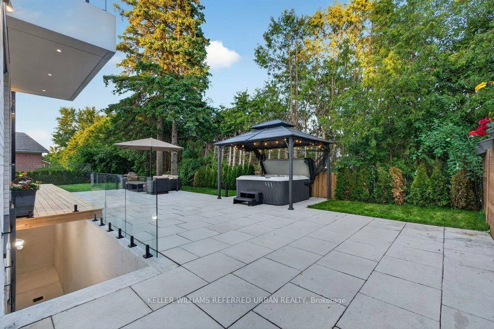 11, Knowles, Aurora Highlands, Aurora
