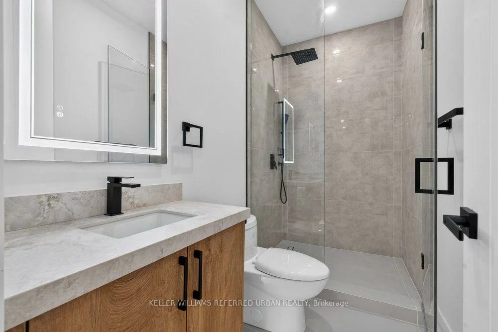 11, Knowles, Aurora Highlands, Aurora