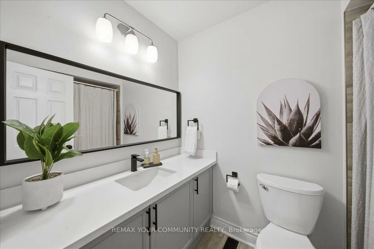 91, Downey, Bayview Wellington, Aurora