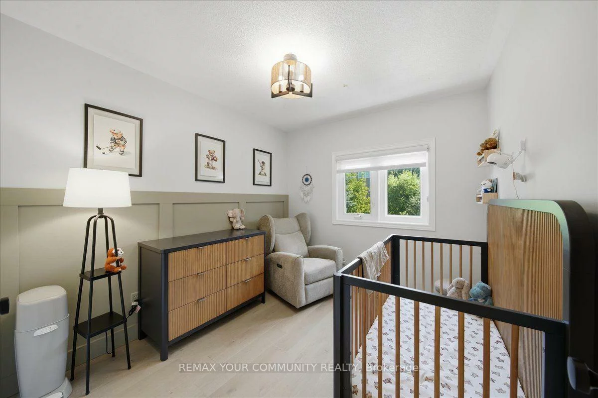 91, Downey, Bayview Wellington, Aurora