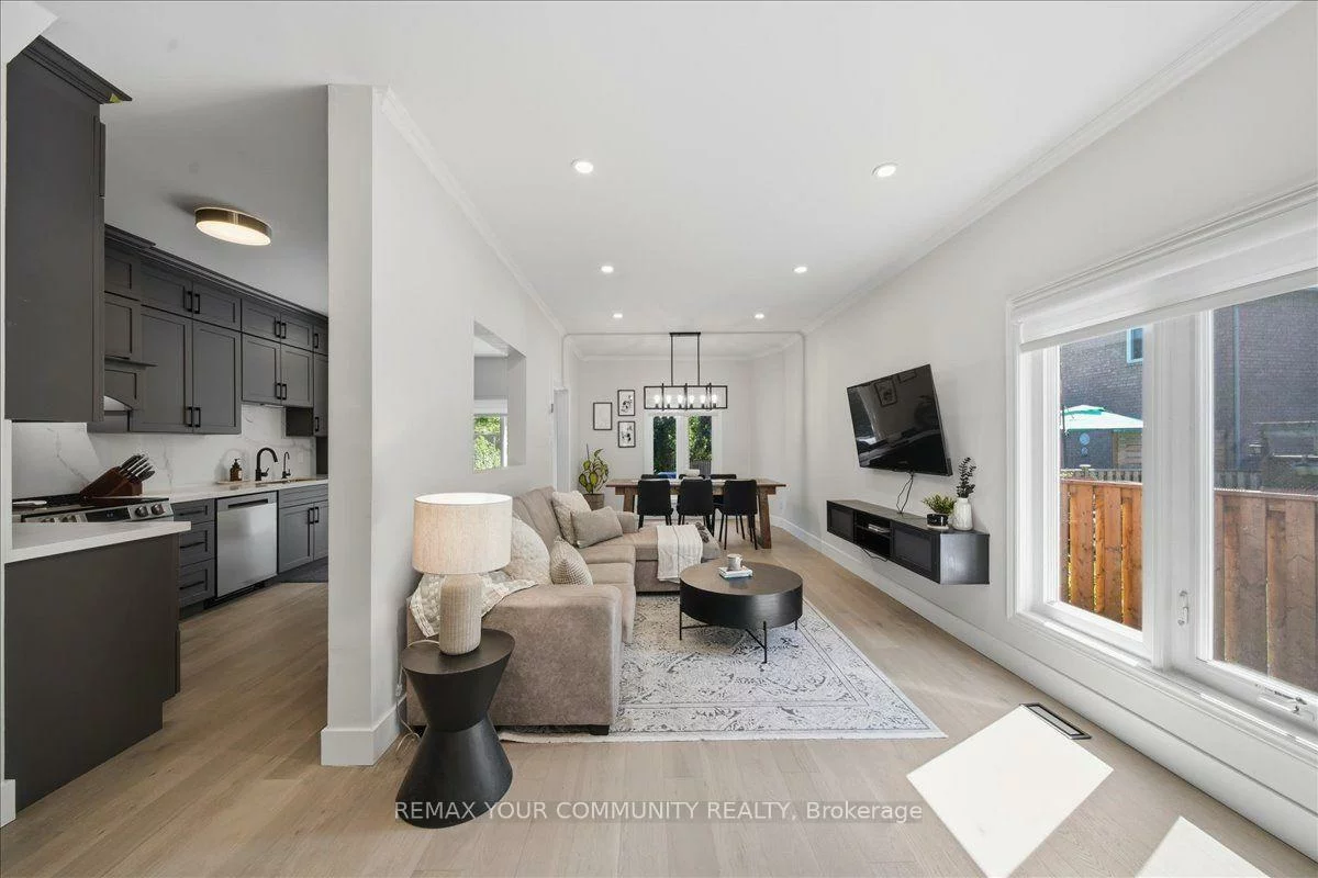 91, Downey, Bayview Wellington, Aurora