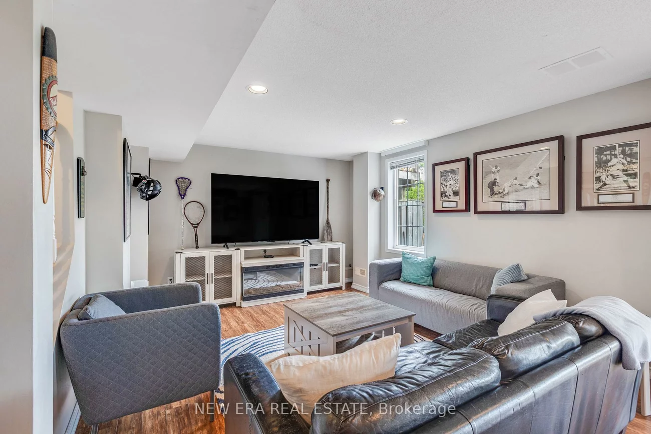 44, Millcliff, Aurora Grove, Aurora
