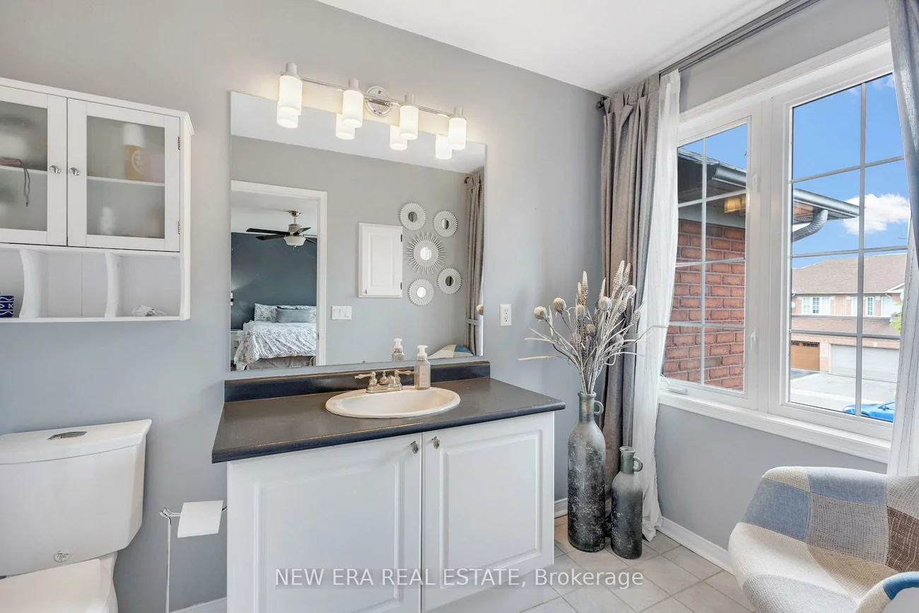 44, Millcliff, Aurora Grove, Aurora