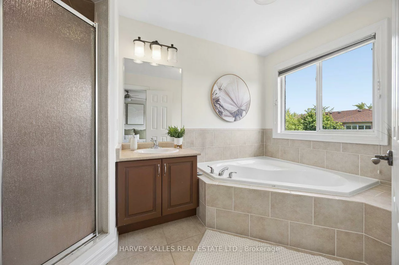 19, Starr, Bayview Northeast, Aurora