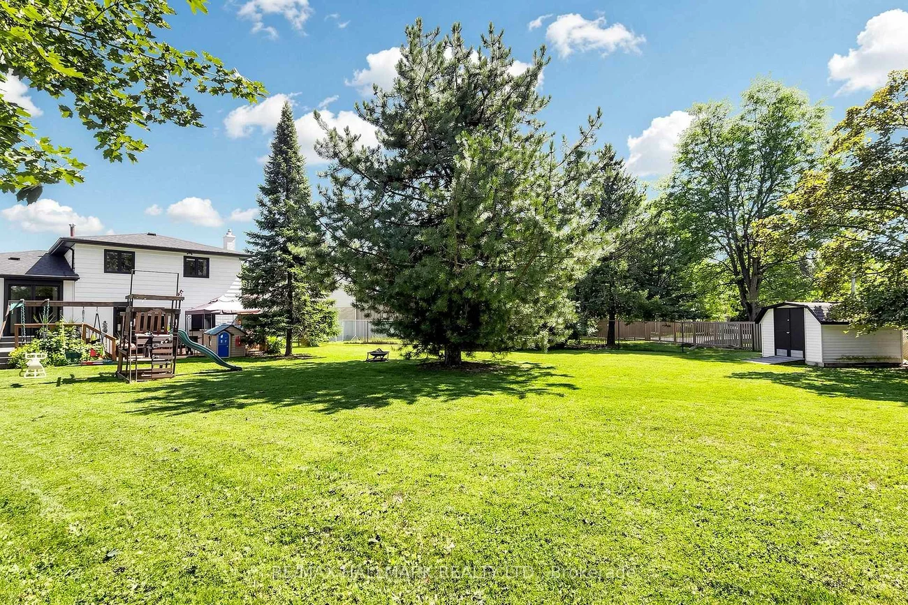 20, Oak, Aurora Village, Aurora