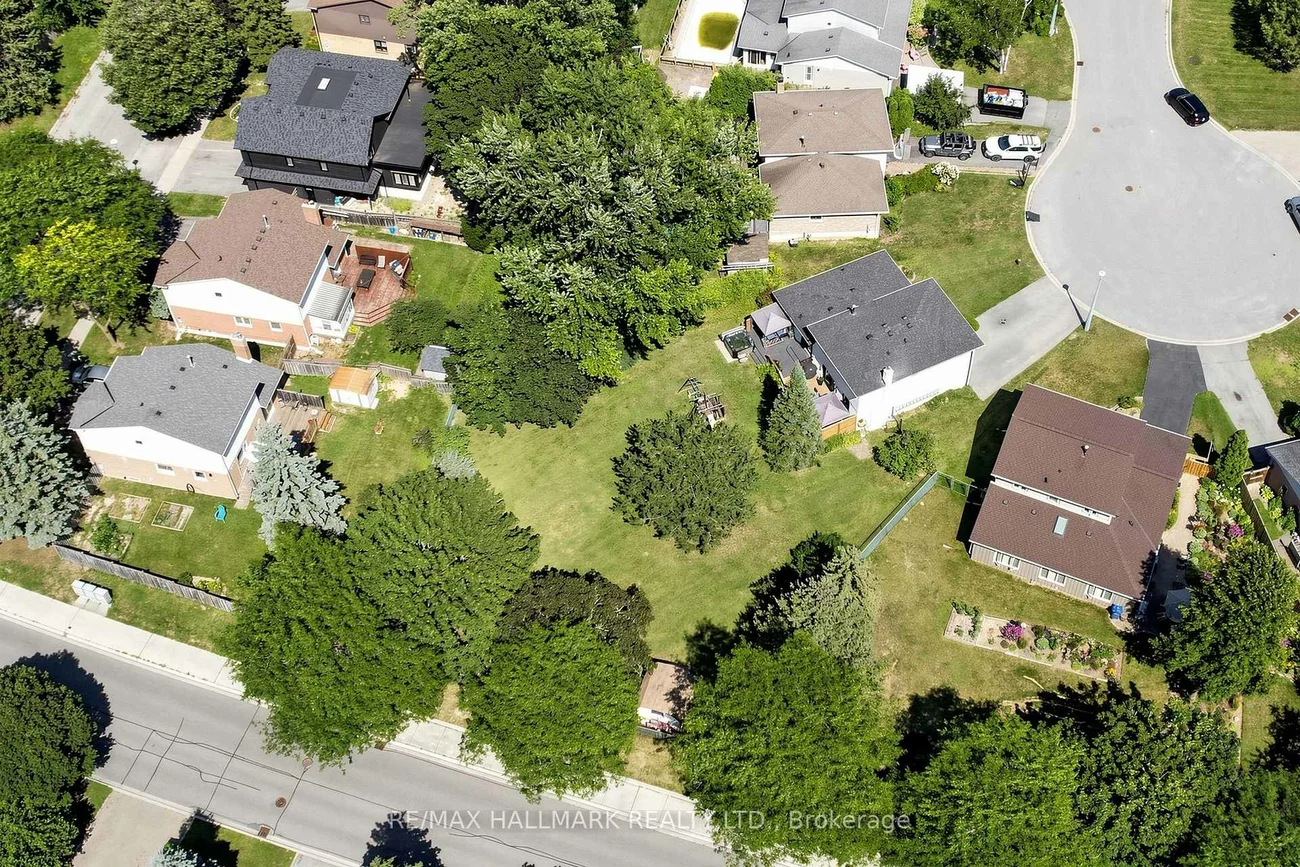 20, Oak, Aurora Village, Aurora