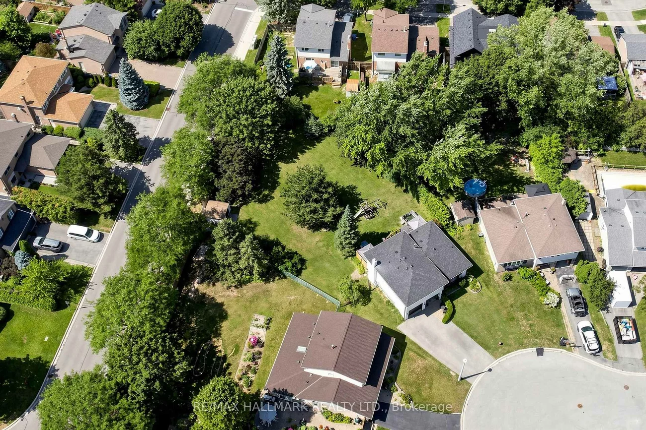 20, Oak, Aurora Village, Aurora