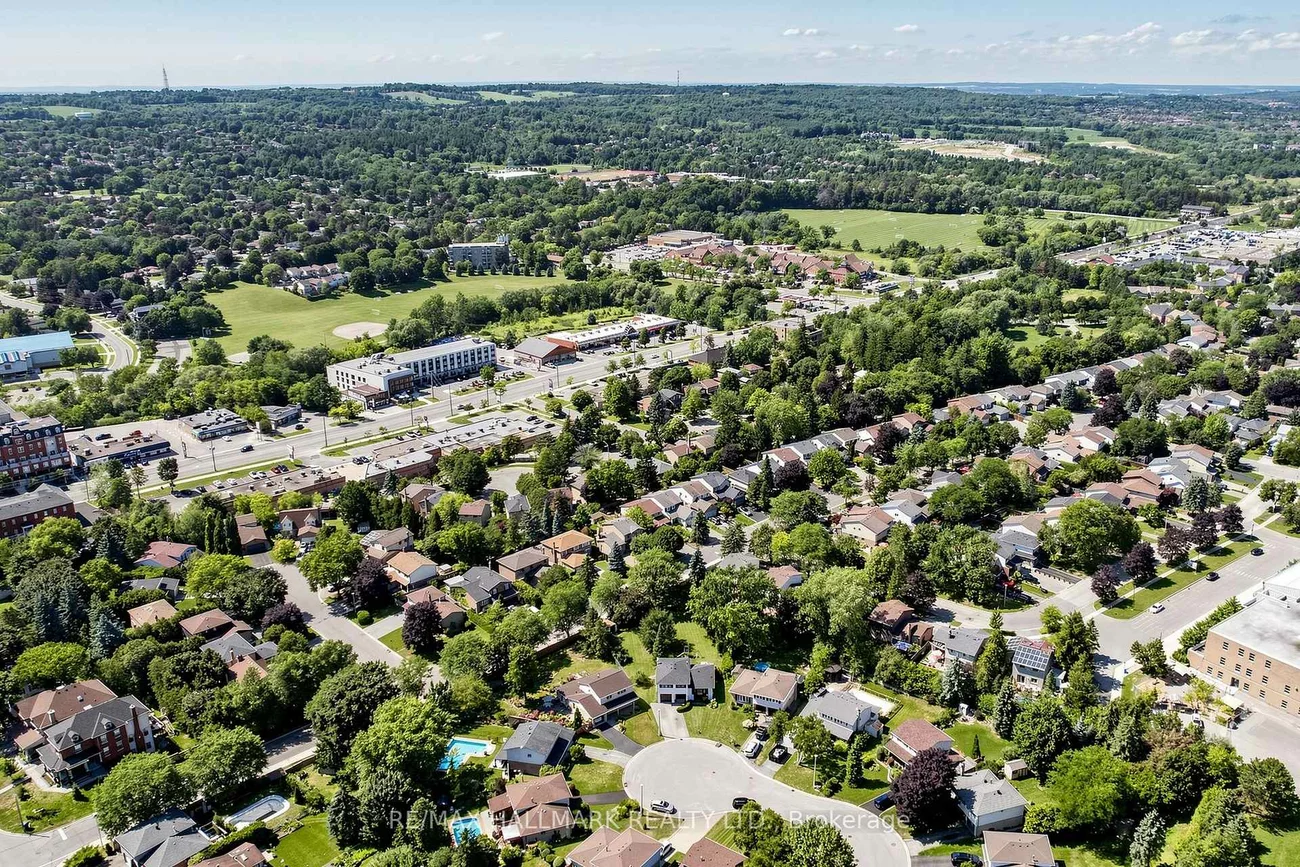 20, Oak, Aurora Village, Aurora