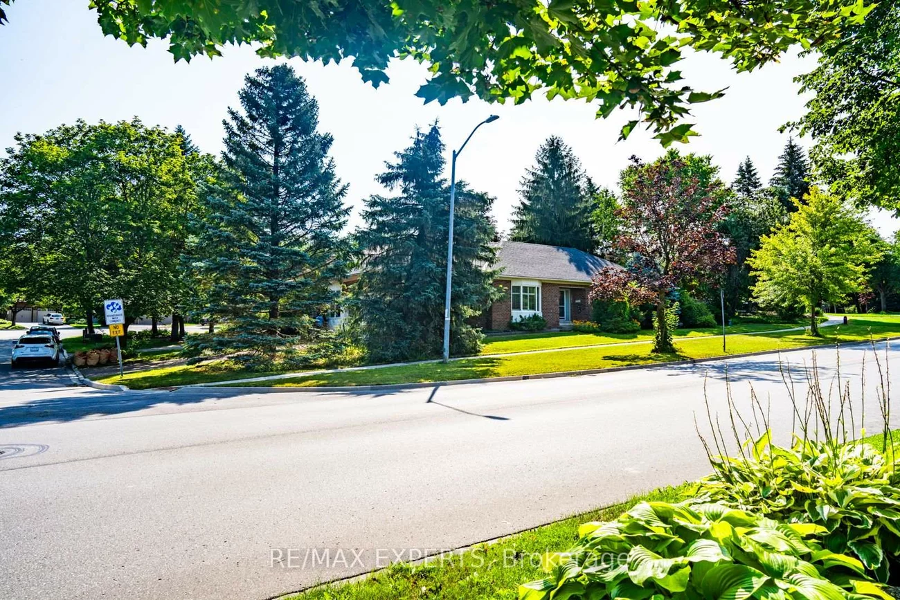 284, Murray, Aurora Village, Aurora