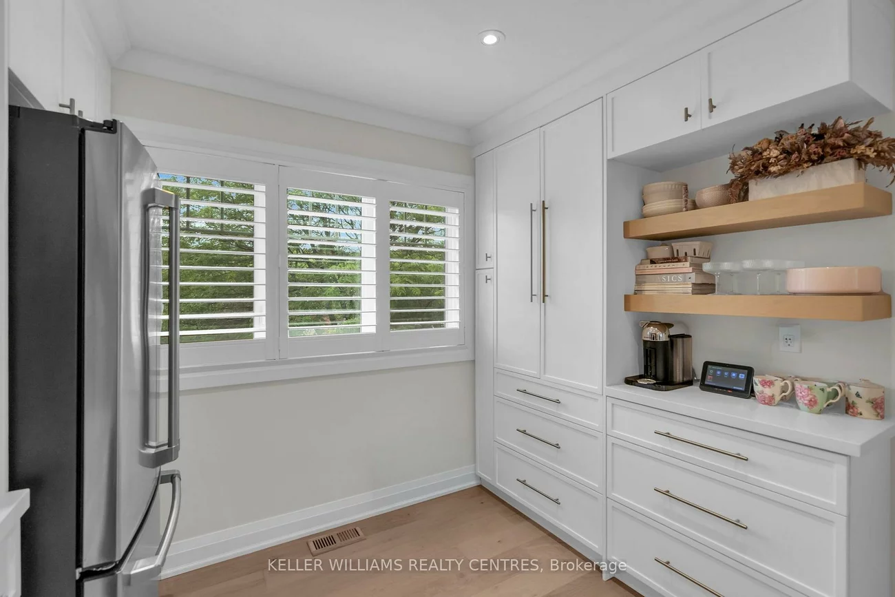 37, Bowler, Bayview Wellington, Aurora