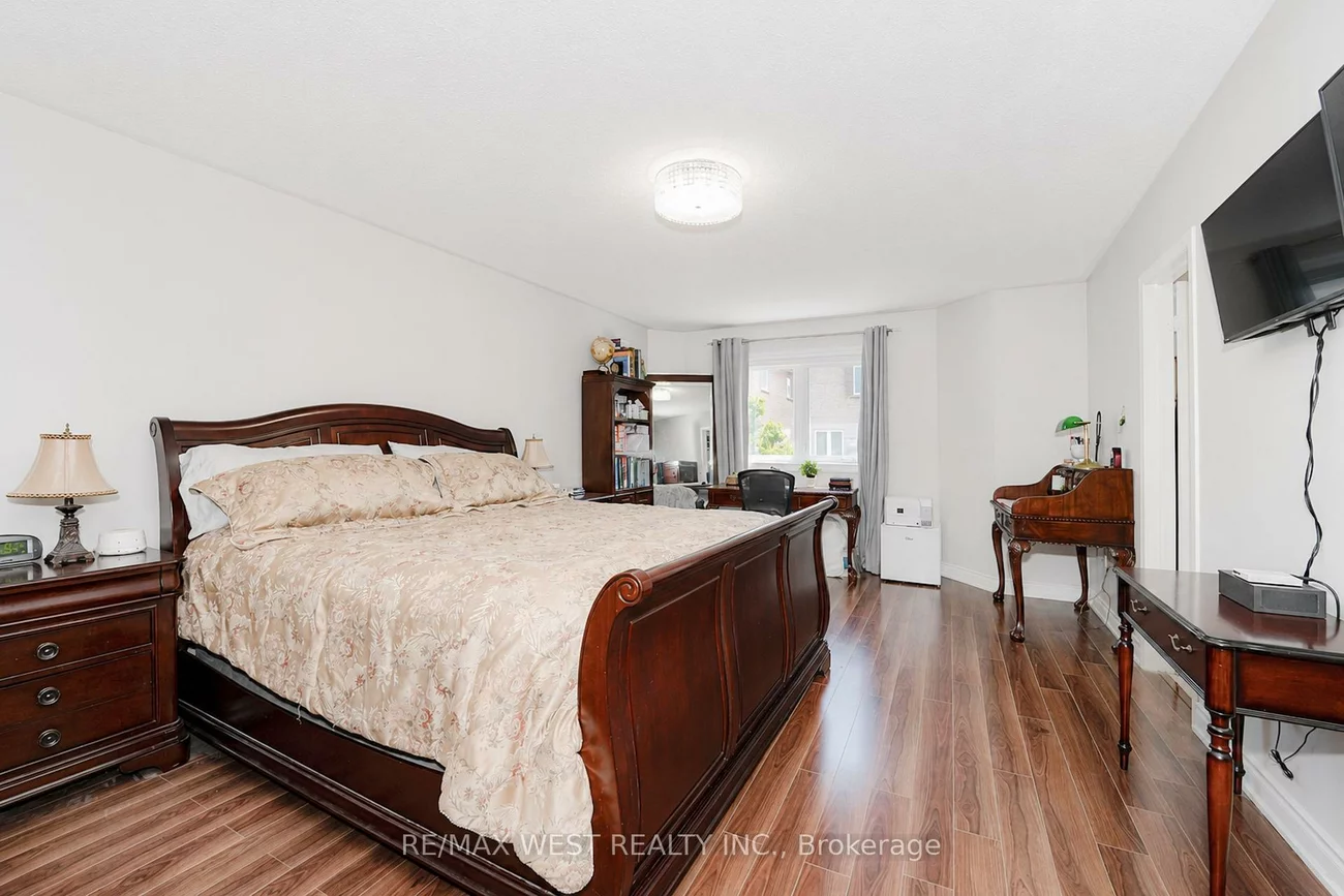 139, River Ridge, Bayview Northeast, Aurora