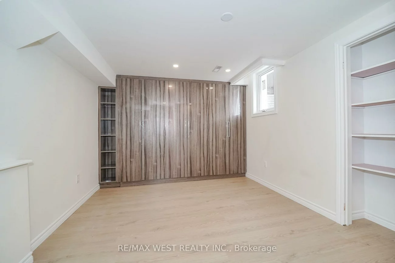 139, River Ridge, Bayview Northeast, Aurora