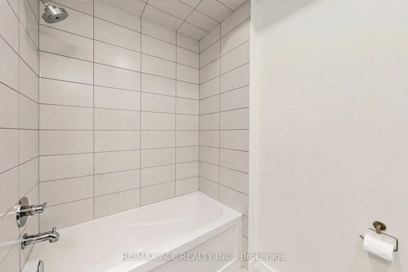 368, Elyse, Bayview Northeast, Aurora