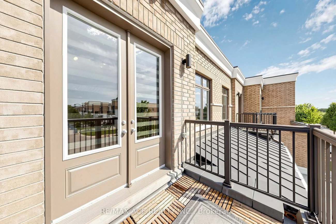 368, Elyse, Bayview Northeast, Aurora