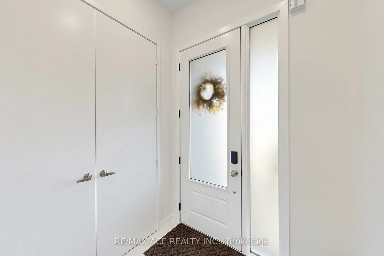 368, Elyse, Bayview Northeast, Aurora