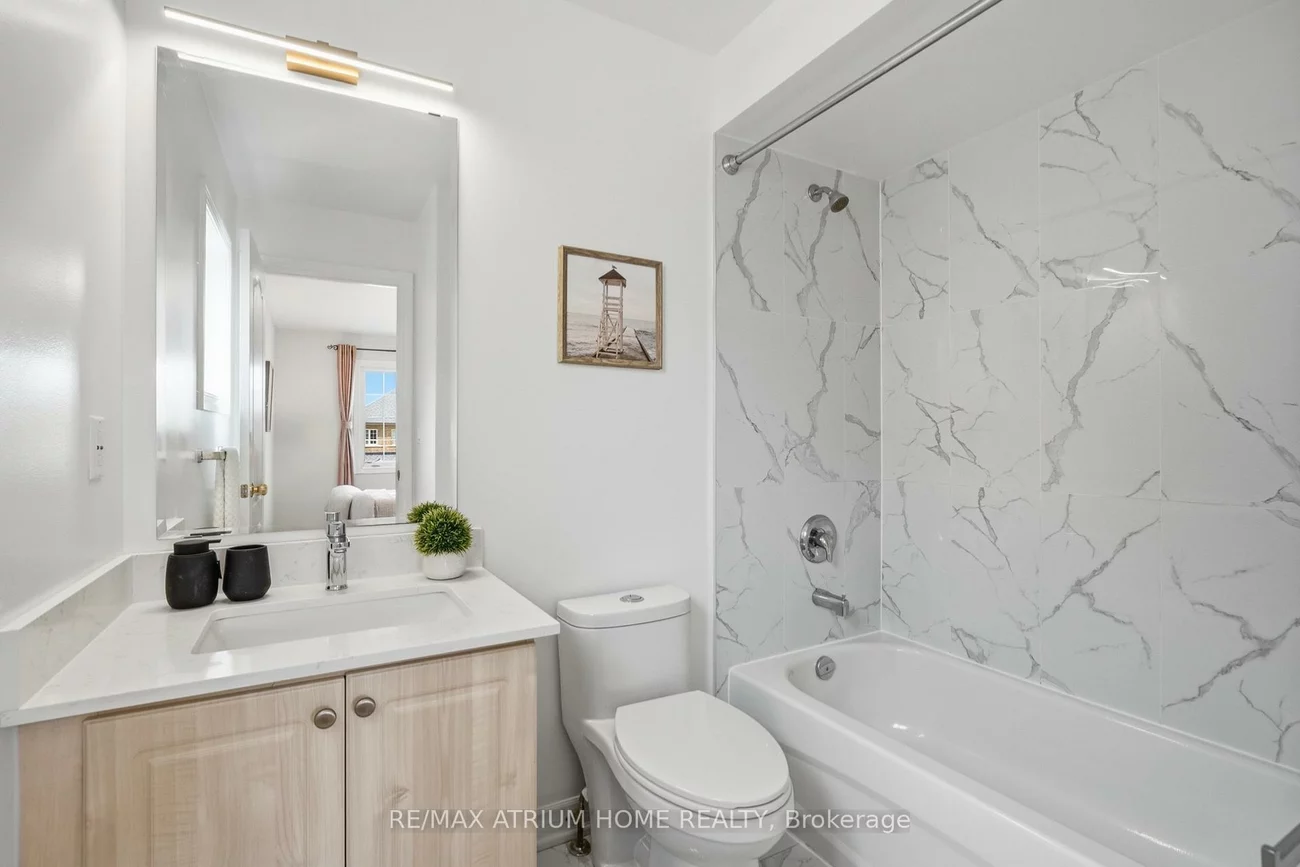 526, Mavrinac, Bayview Northeast, Aurora
