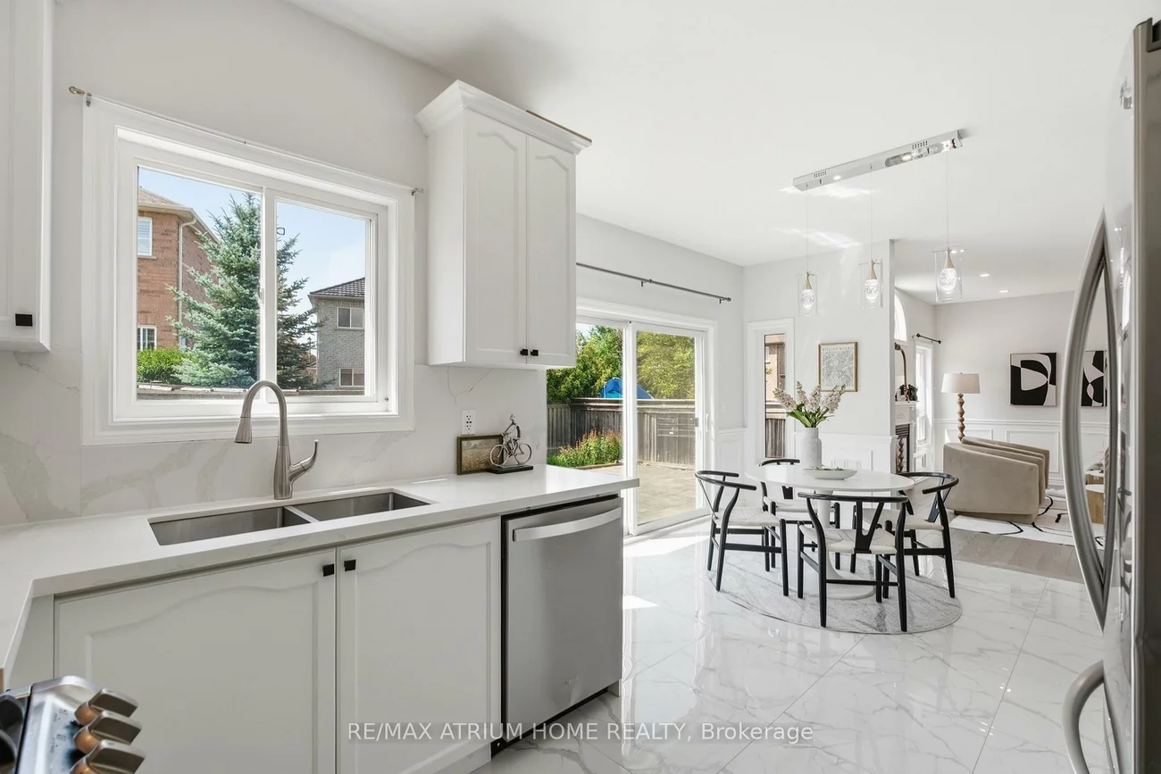 526, Mavrinac, Bayview Northeast, Aurora