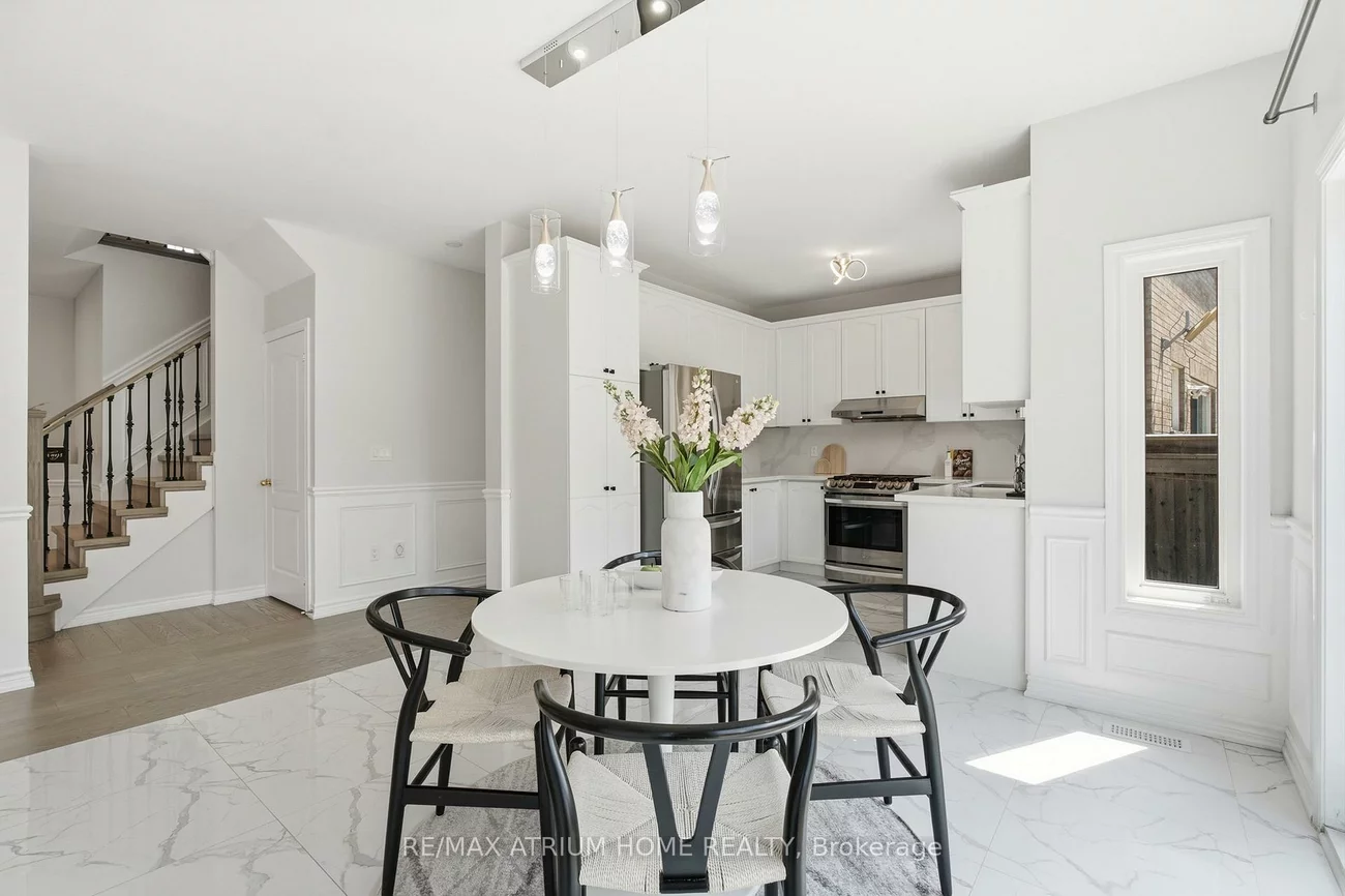 526, Mavrinac, Bayview Northeast, Aurora