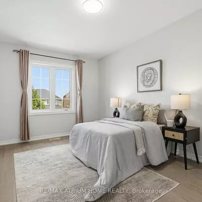 526, Mavrinac, Bayview Northeast, Aurora