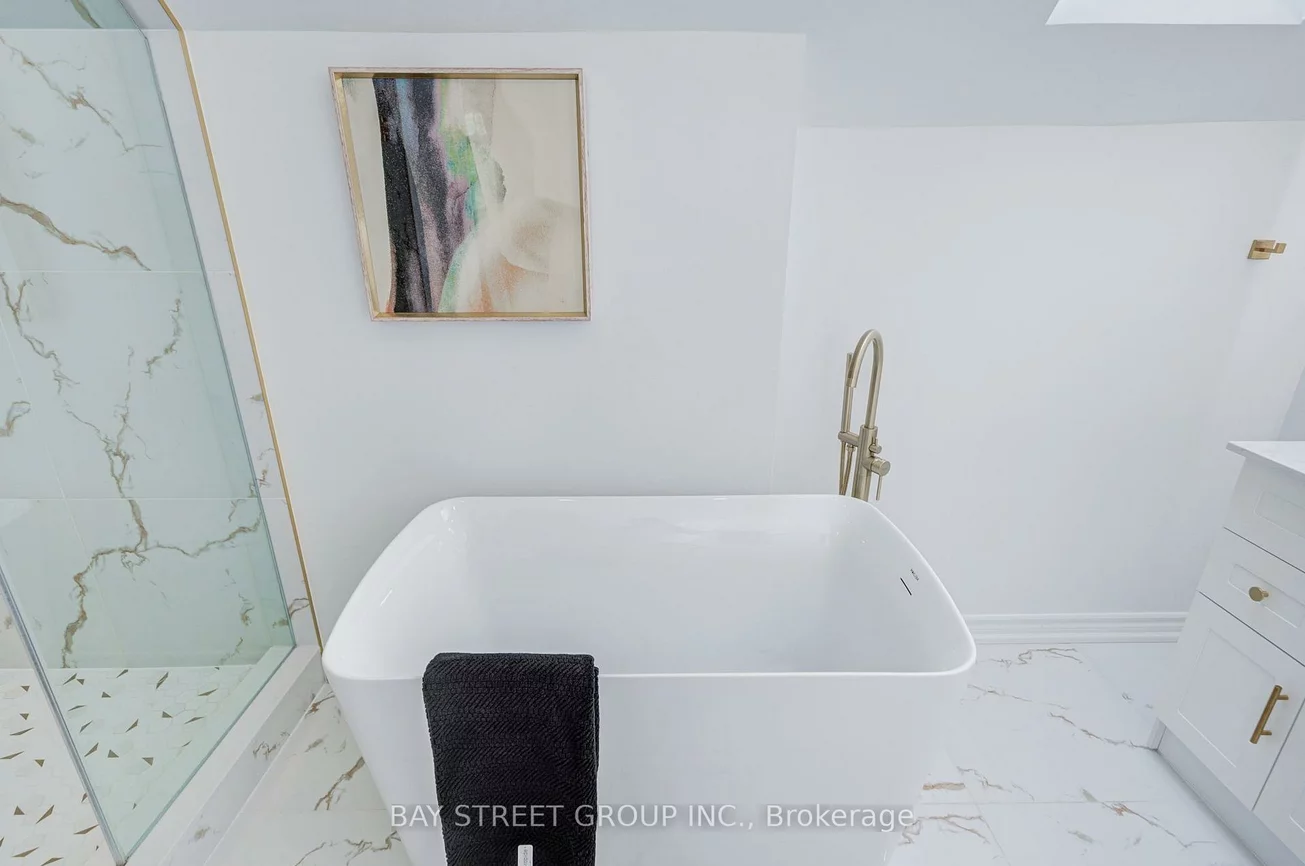 5, Luxton, Bayview Wellington, Aurora