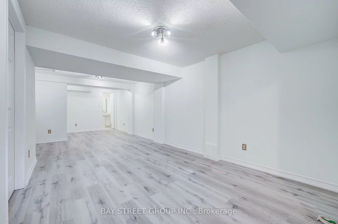 5, Luxton, Bayview Wellington, Aurora