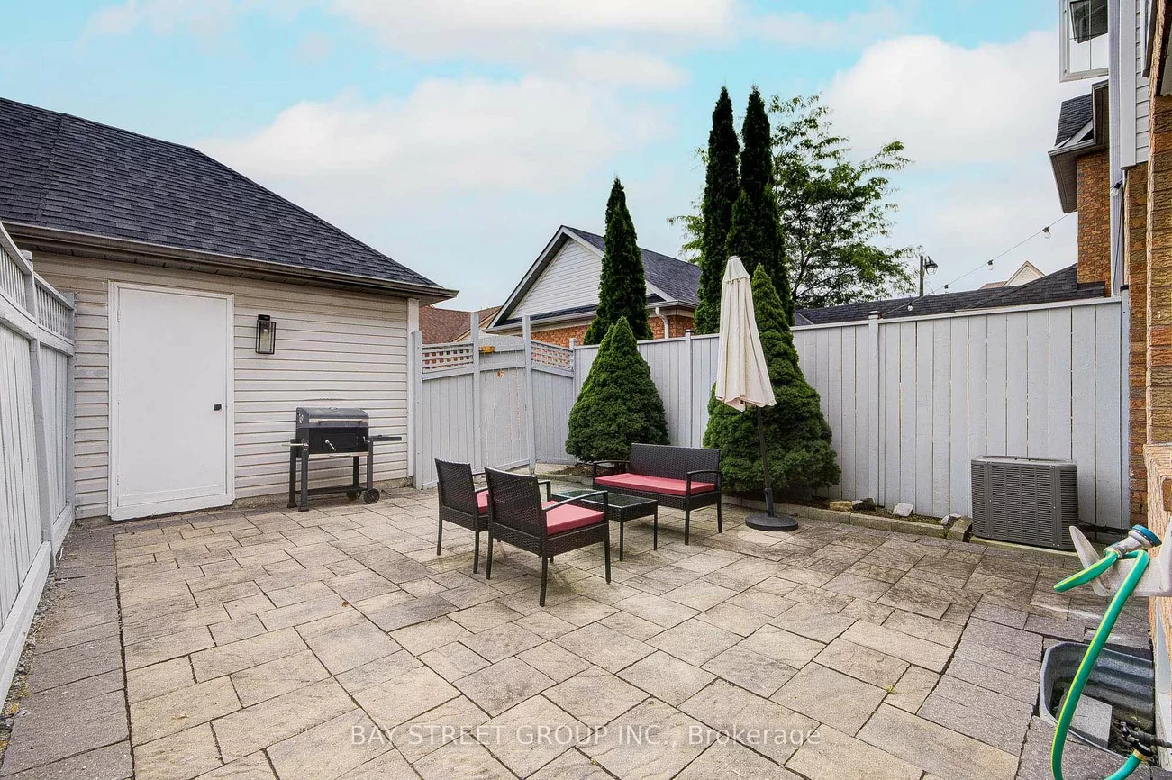 5, Luxton, Bayview Wellington, Aurora